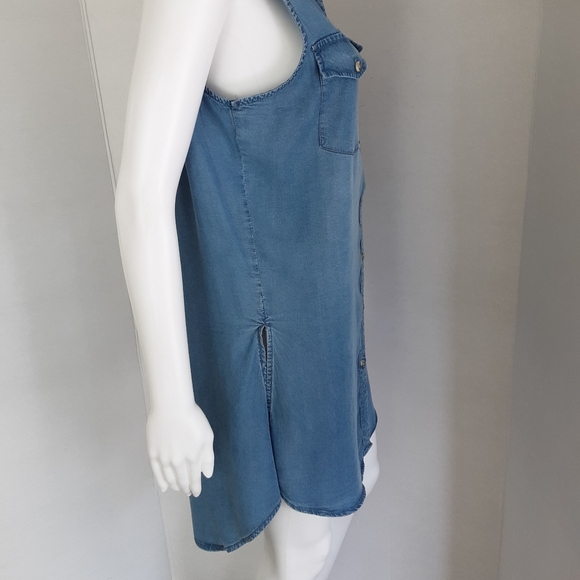 YOUNG + HEARTS SLEEVELESS CHAMBRAY SHIRT SZ L - Picture 1 of 9